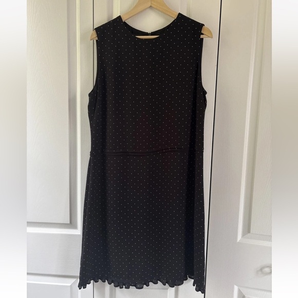 Liz Claiborne Dresses & Skirts - Liz Claiborne Black Dress with Subtle White Dots